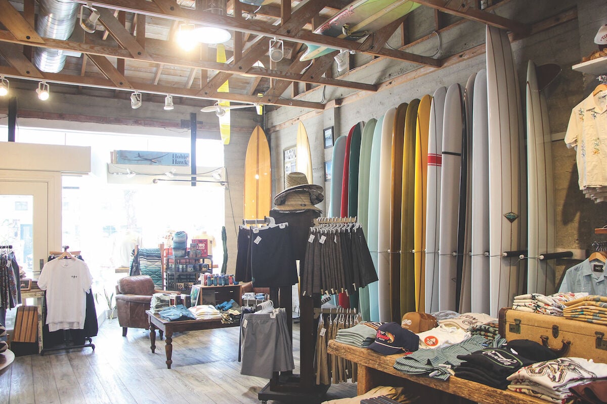 Charlie Brown Surf Shop - Ropa y accesorios de surf en Lajares